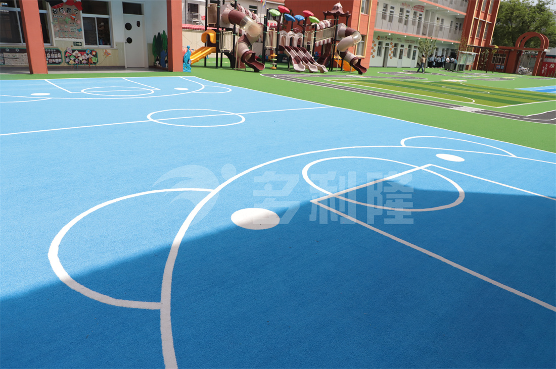 幼兒園戶外場地設(shè)計，幼兒園地彈坪